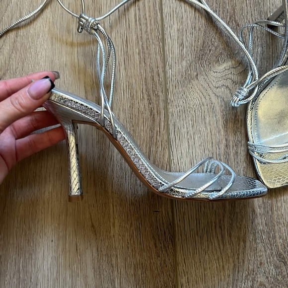 Metallic lace up heels - Picture 2 of 2